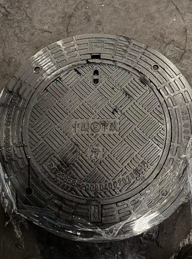 新昌球墨铸铁防沉降井盖展示